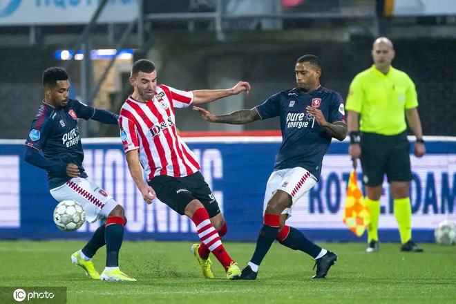 能属性让比 能属性让比